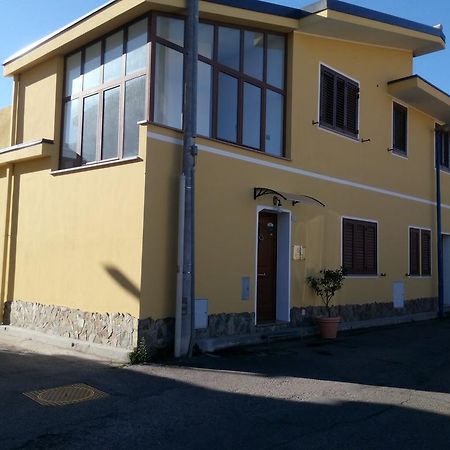Casa Vacanze Rose E Fiori Sardegna 산 비토 외부 사진
